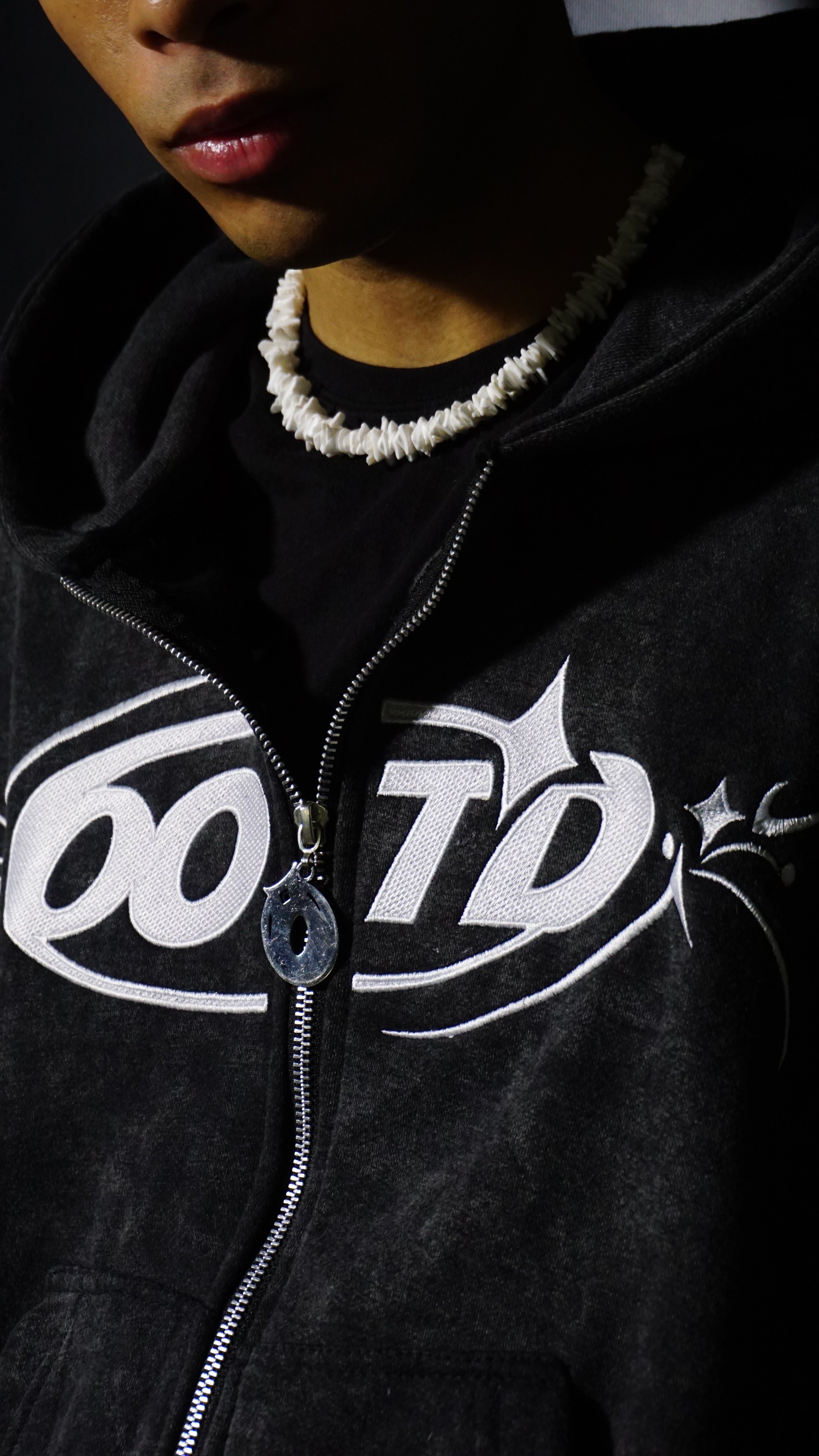 DROP 01 - ZIP UP